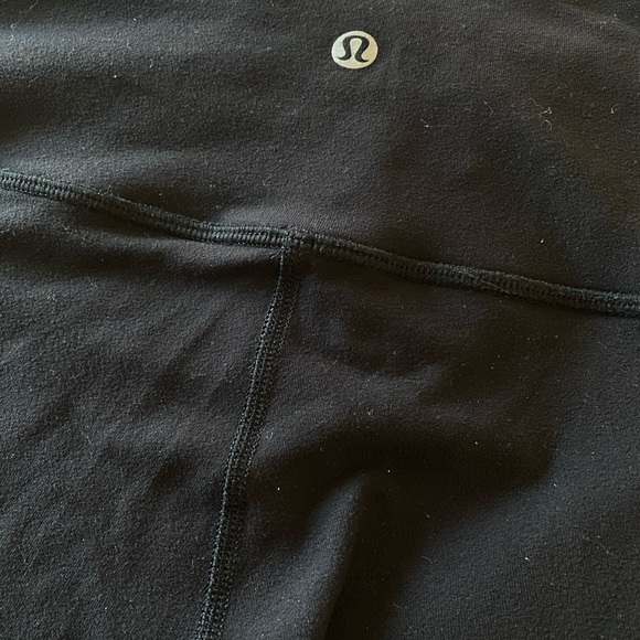 Lululemon Wunder Under 28” - Picture 9 of 11